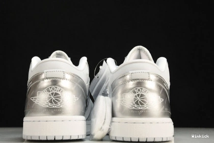 DX6070-101 Away Jordan SE Silver 1 Low Tear 1113